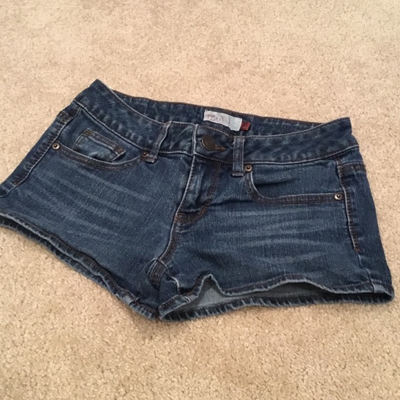 SO Pants - SO Dark Denim Short Shorts